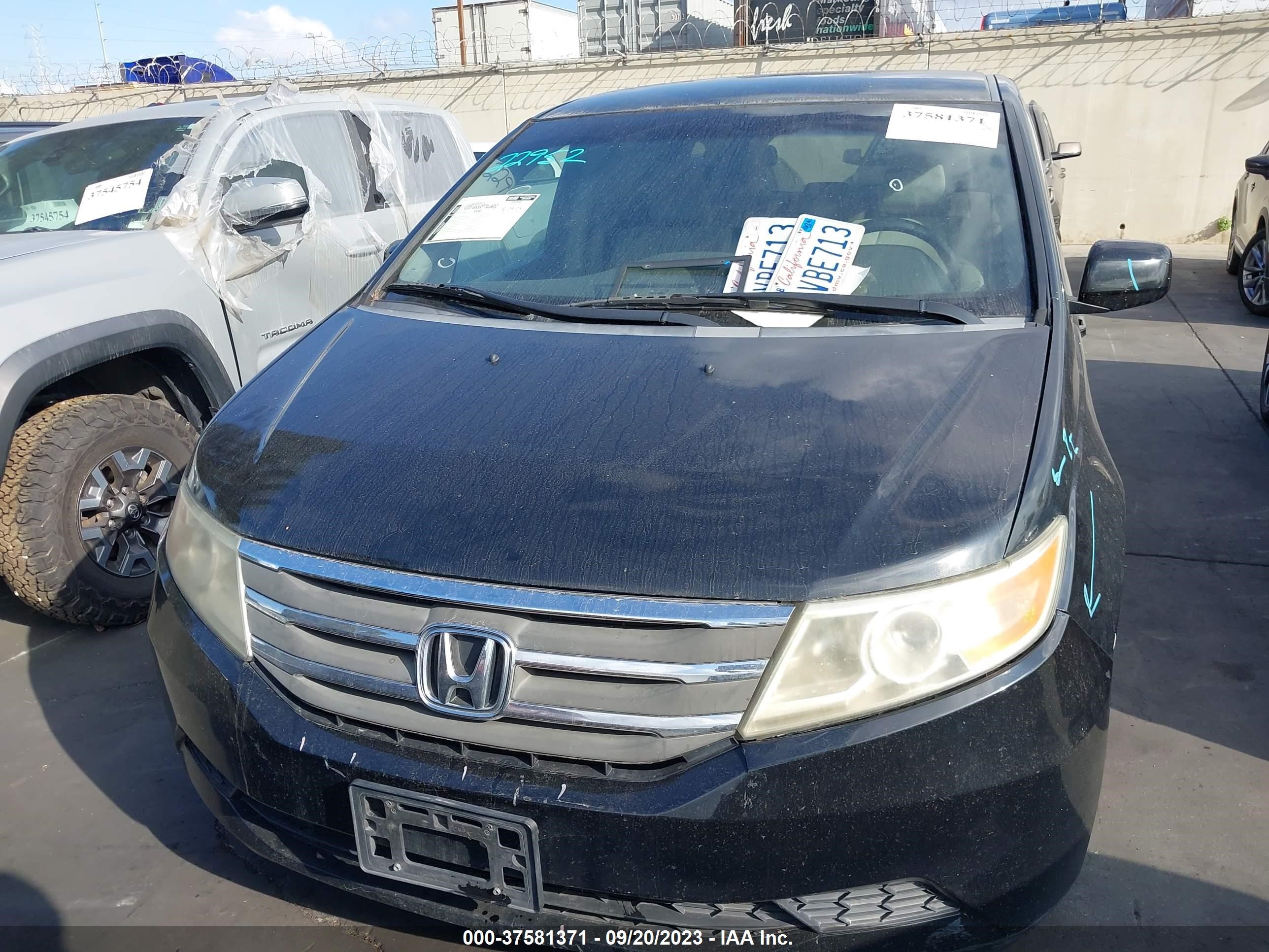 Photo 12 VIN: 5FNRL5H48BB085175 - HONDA ODYSSEY 