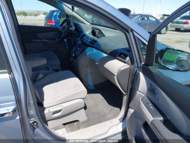 Photo 4 VIN: 5FNRL5H49BB063606 - HONDA ODYSSEY 