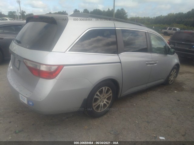 Photo 3 VIN: 5FNRL5H49CB046130 - HONDA ODYSSEY 