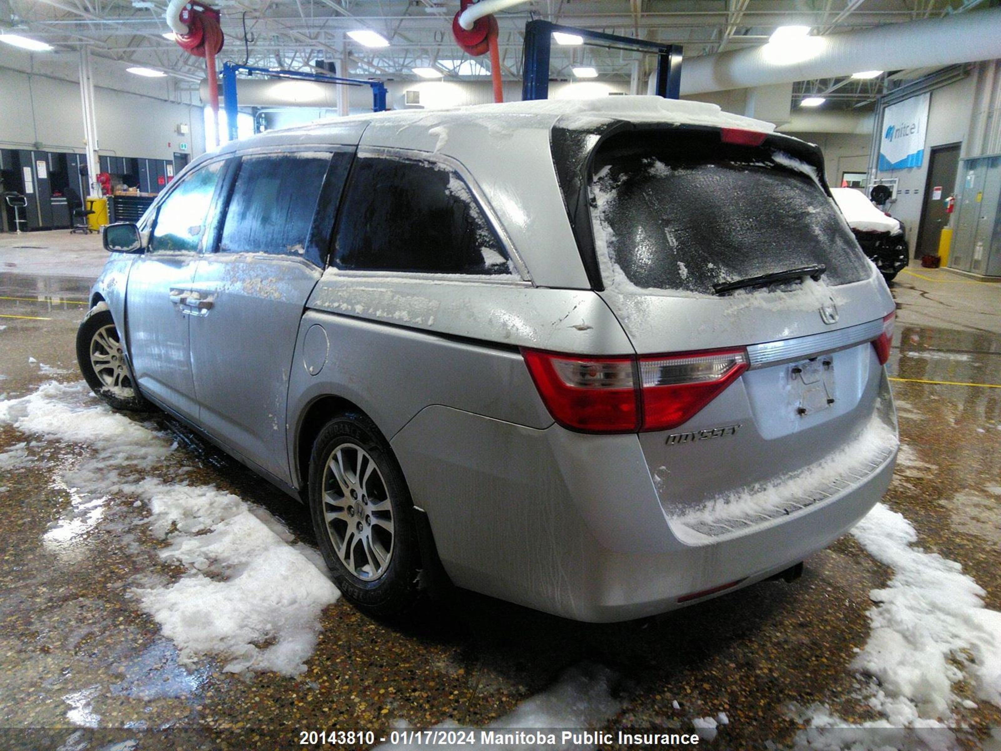 Photo 2 VIN: 5FNRL5H49DB503908 - HONDA ODYSSEY 