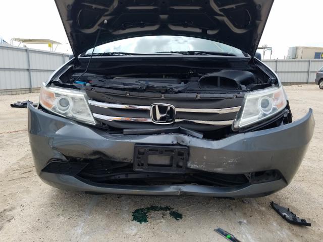 Photo 8 VIN: 5FNRL5H4XDB061883 - HONDA ODYSSEY 