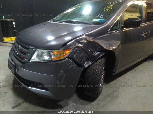 Photo 5 VIN: 5FNRL5H4XDB077680 - HONDA ODYSSEY 