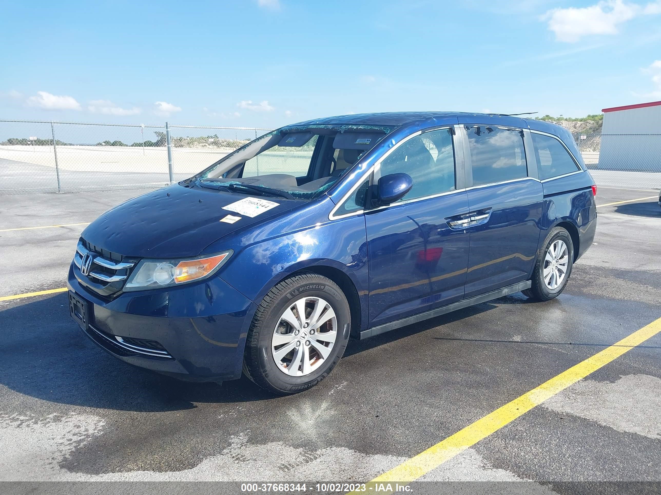 Photo 1 VIN: 5FNRL5H4XFB035867 - HONDA ODYSSEY 