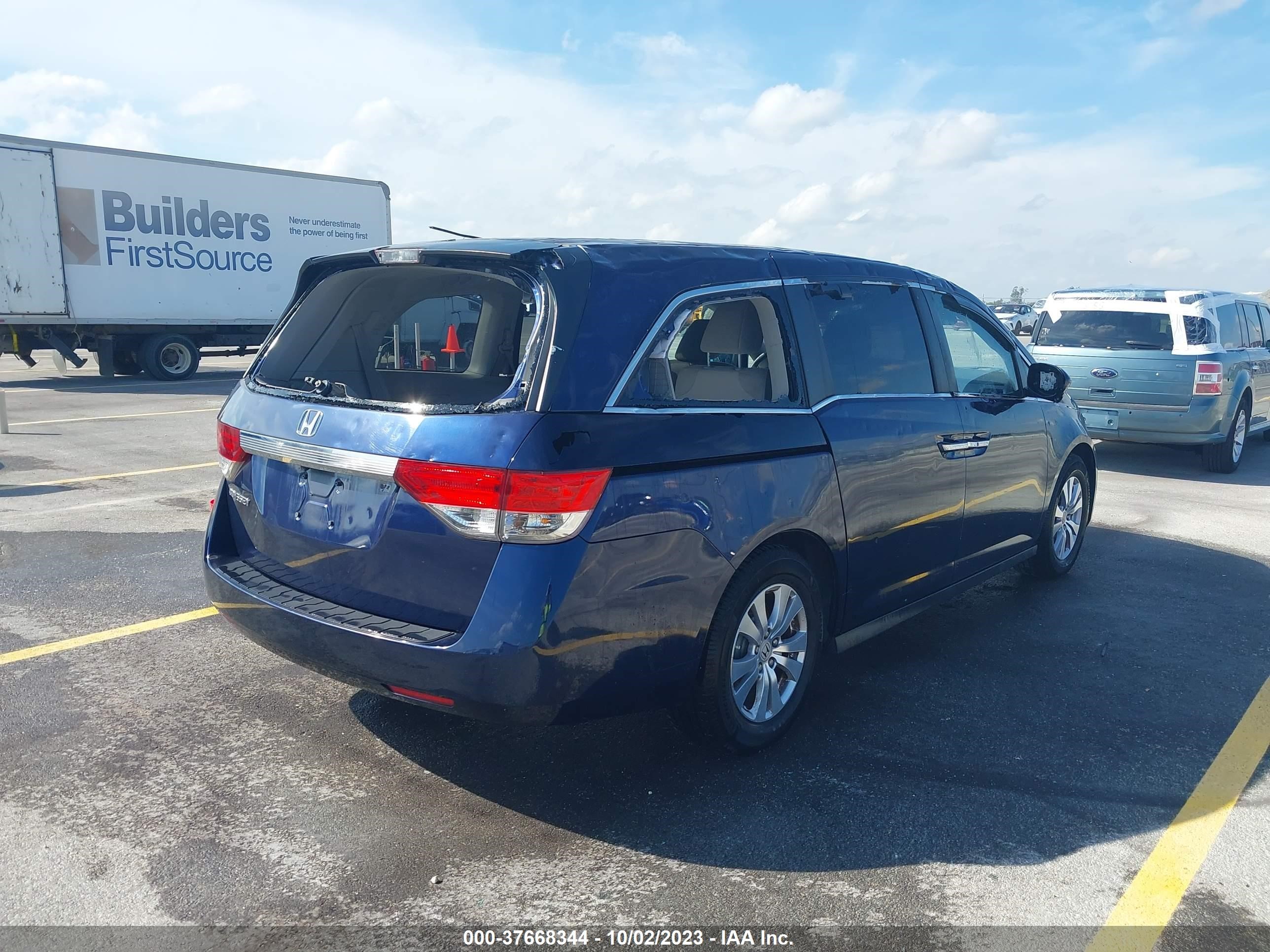 Photo 3 VIN: 5FNRL5H4XFB035867 - HONDA ODYSSEY 