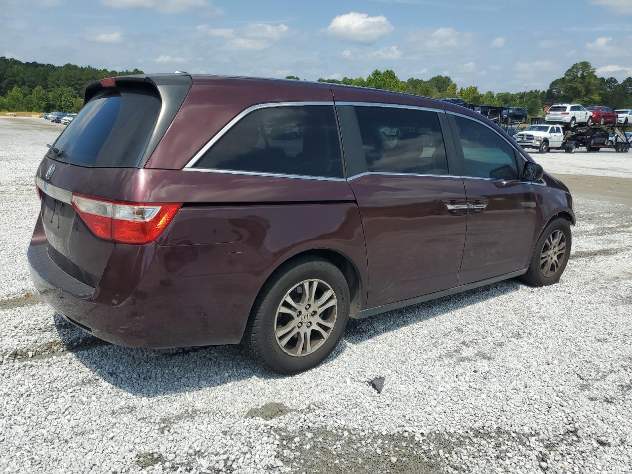 Photo 2 VIN: 5FNRL5H60BB065486 - HONDA ODYSSEY 