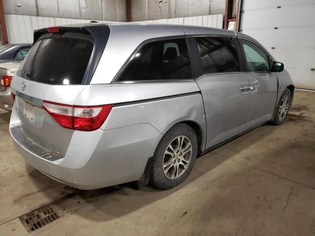 Photo 2 VIN: 5FNRL5H60BB085589 - HONDA ODYSSEY EX 