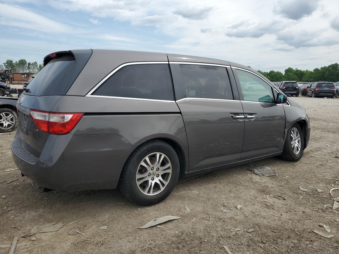 Photo 2 VIN: 5FNRL5H60BB099430 - HONDA ODYSSEY 