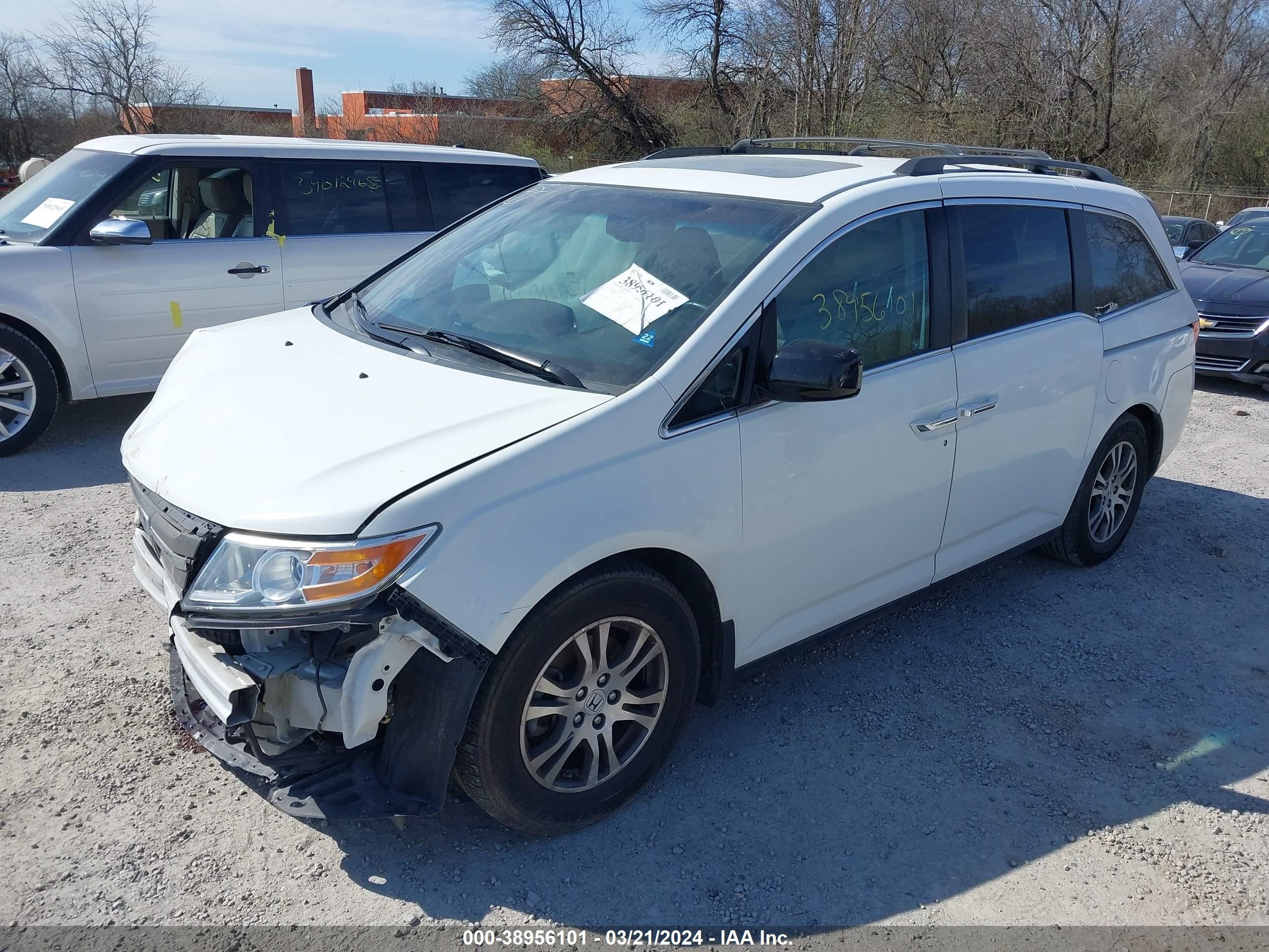 Photo 1 VIN: 5FNRL5H60CB011512 - HONDA ODYSSEY 