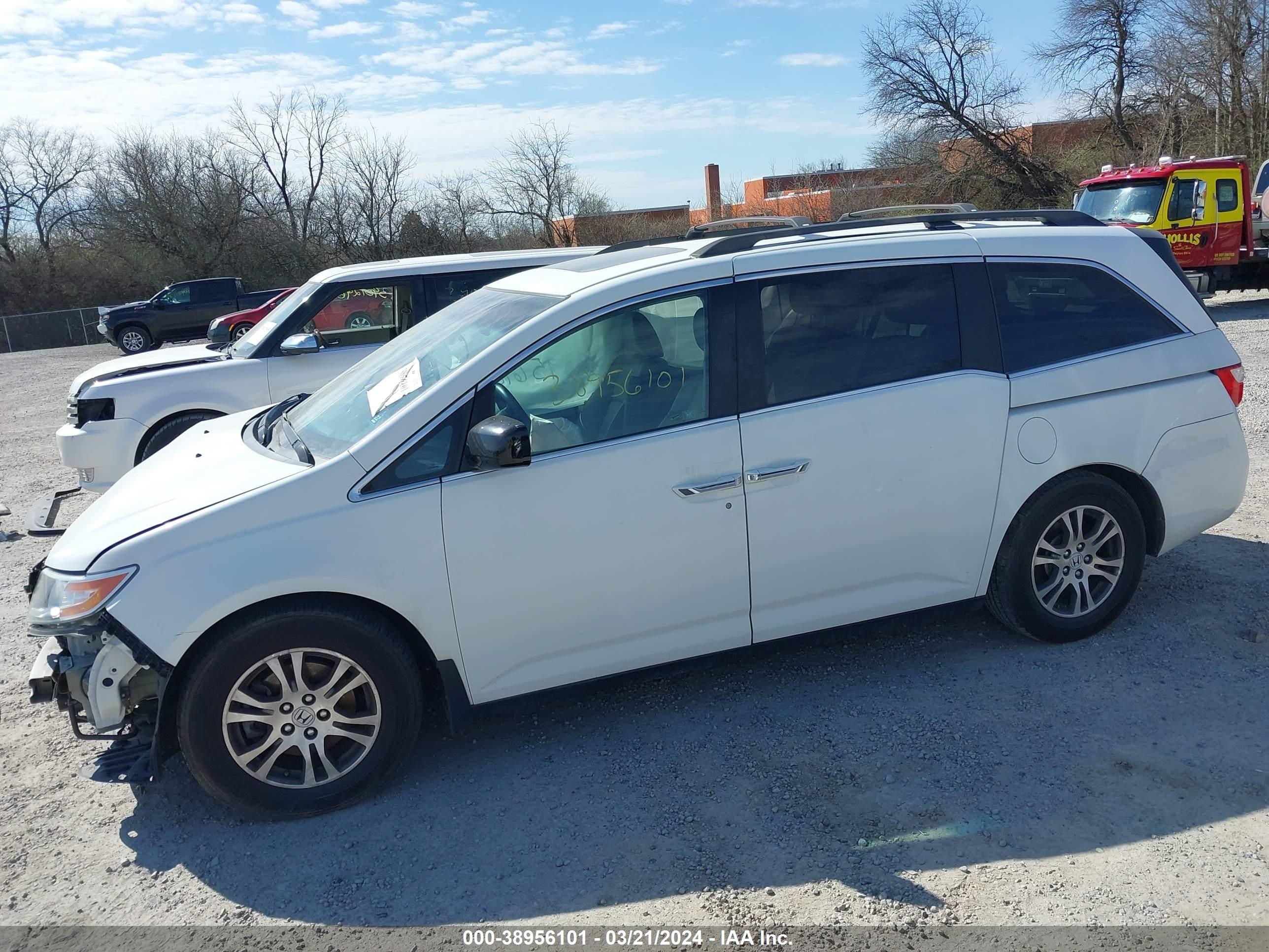 Photo 14 VIN: 5FNRL5H60CB011512 - HONDA ODYSSEY 