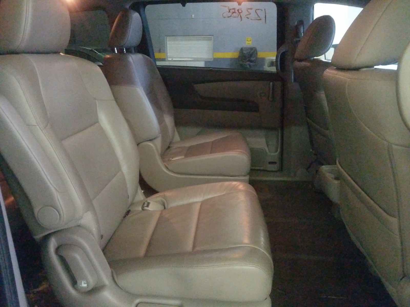 Photo 5 VIN: 5FNRL5H60CB068910 - HONDA ODYSSEY EX 