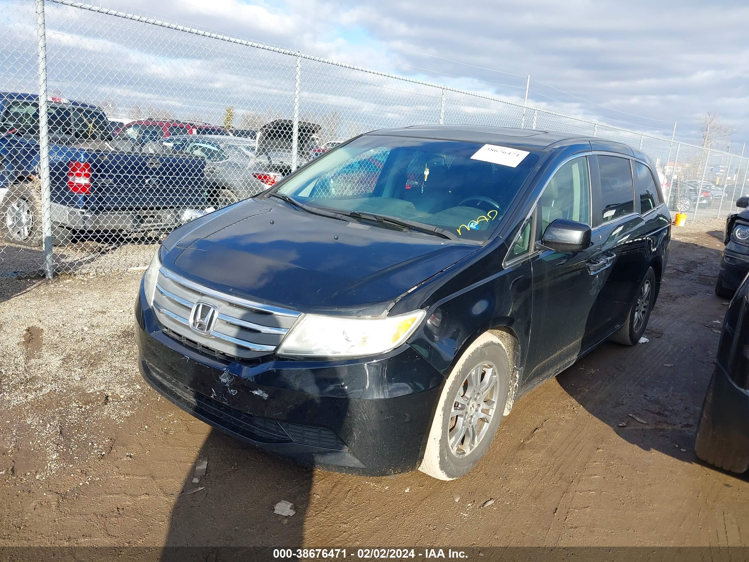 Photo 1 VIN: 5FNRL5H60CB118981 - HONDA ODYSSEY 