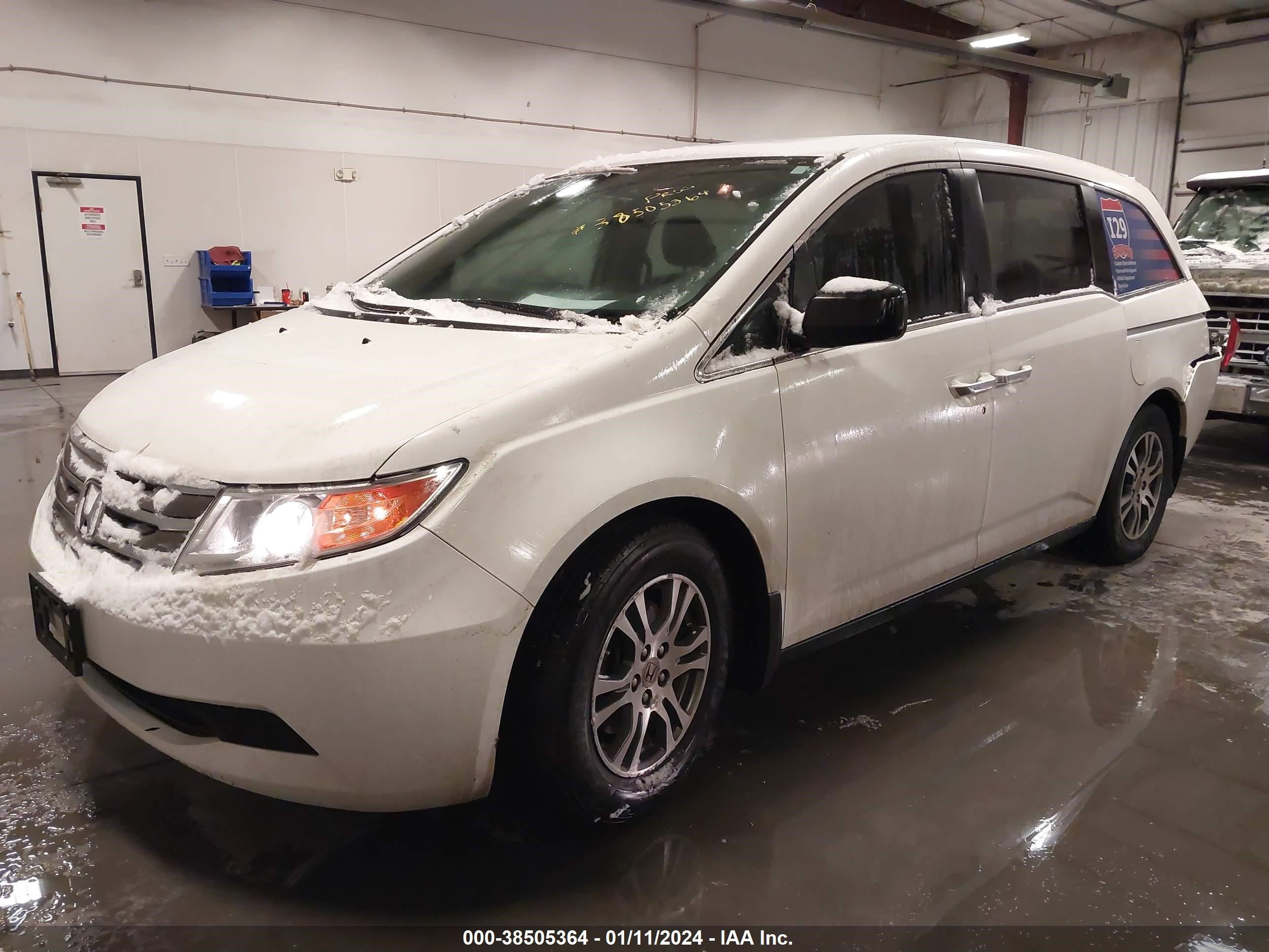 Photo 1 VIN: 5FNRL5H60DB071839 - HONDA ODYSSEY 