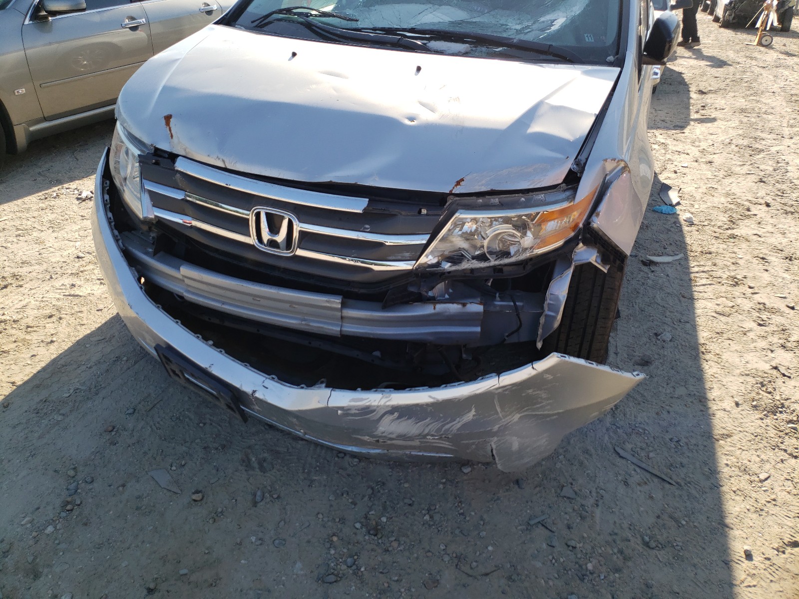 Photo 8 VIN: 5FNRL5H60DB082999 - HONDA ODYSSEY 