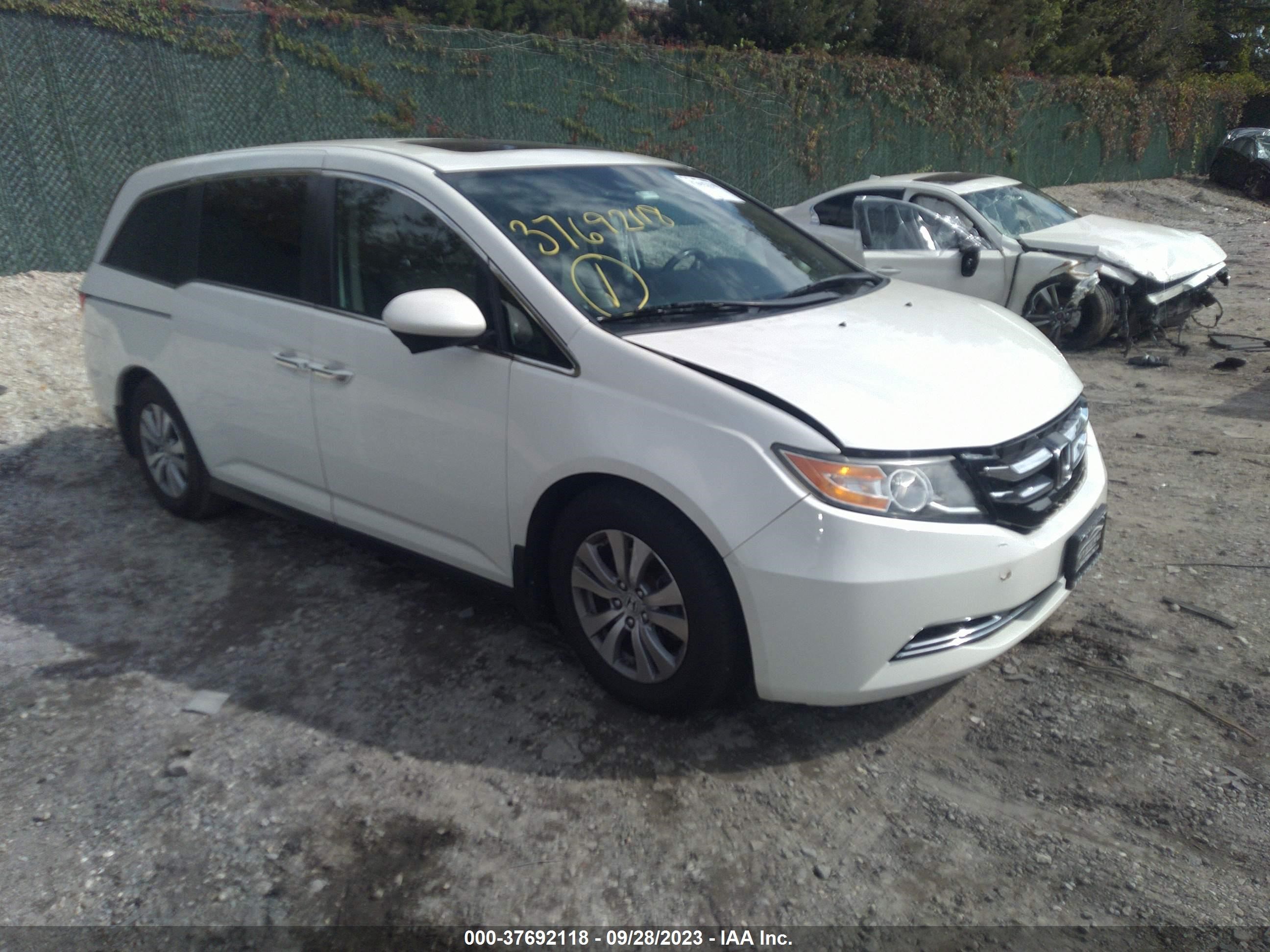 Photo 0 VIN: 5FNRL5H60FB008453 - HONDA ODYSSEY 