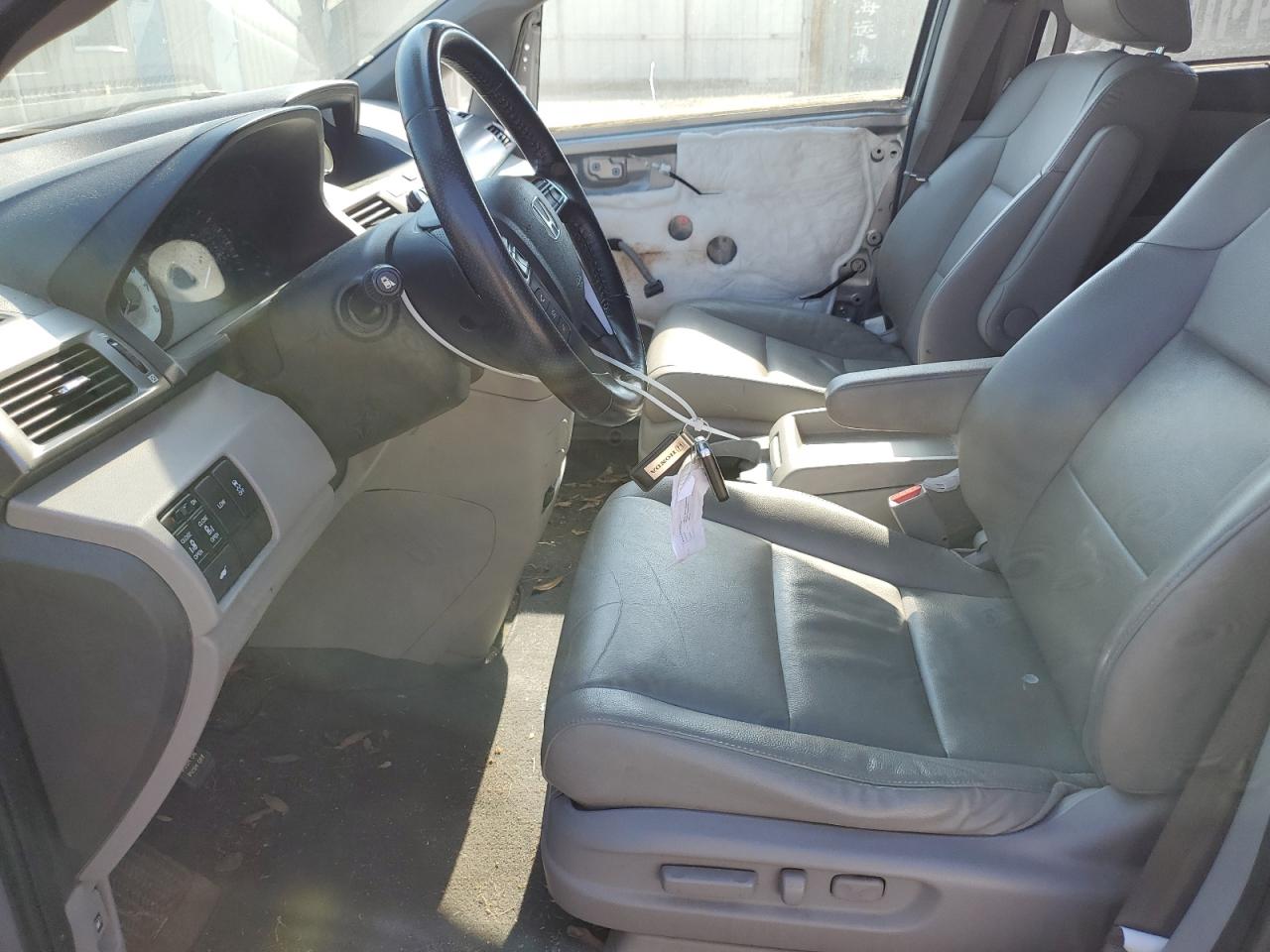 Photo 6 VIN: 5FNRL5H60FB067907 - HONDA ODYSSEY 