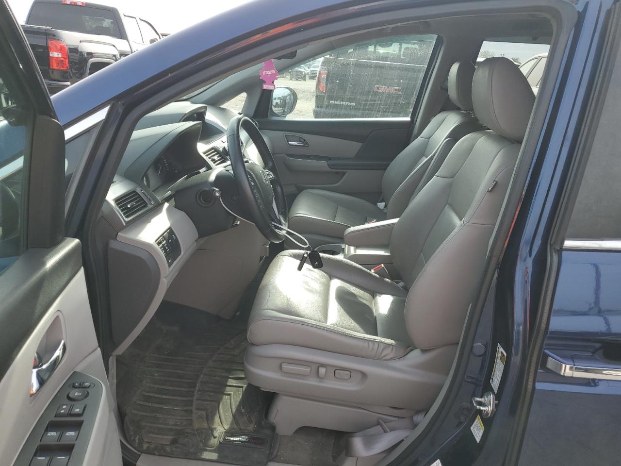 Photo 6 VIN: 5FNRL5H60FB094248 - HONDA ODYSSEY 