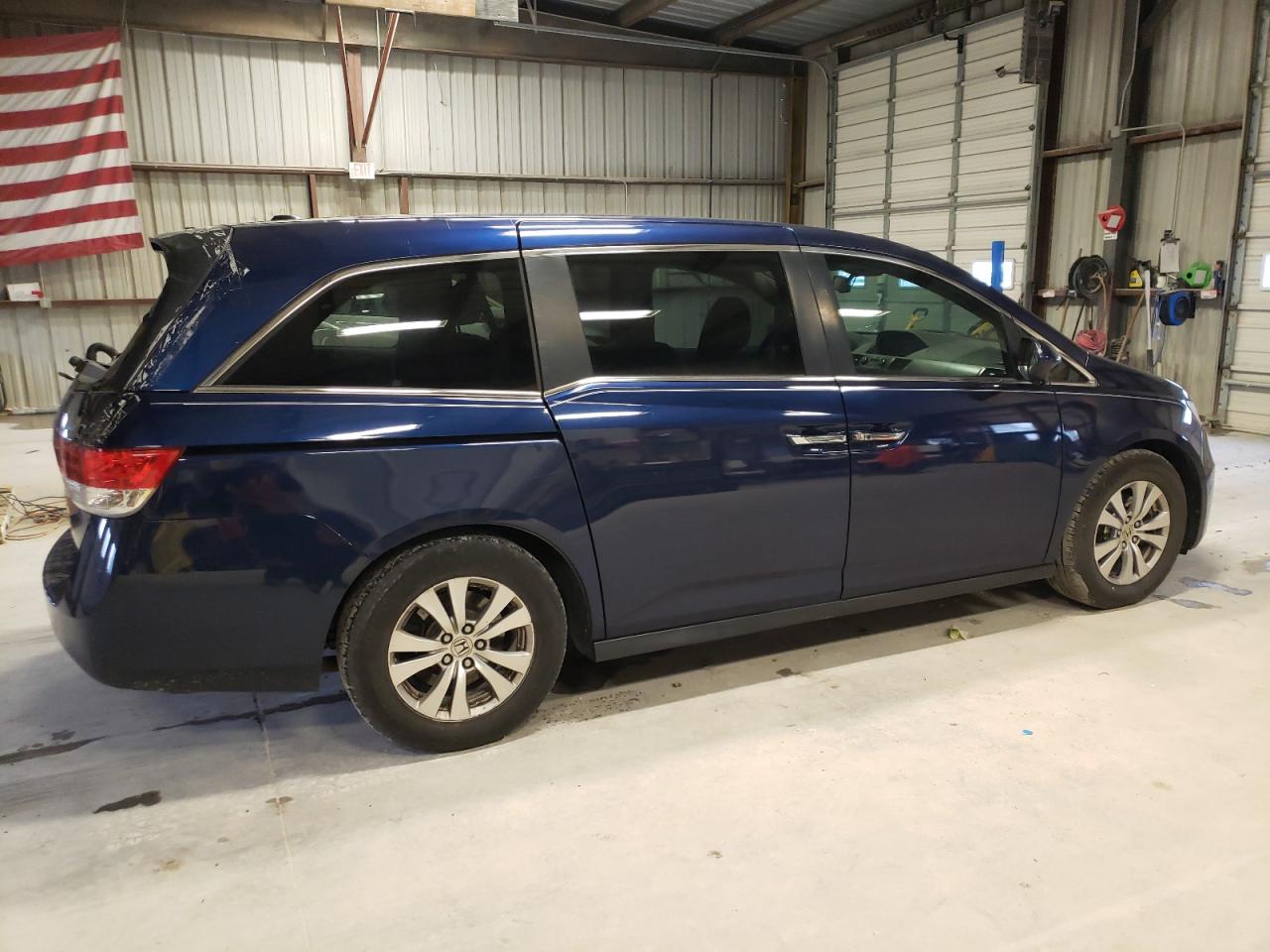 Photo 2 VIN: 5FNRL5H60FB110366 - HONDA ODYSSEY 