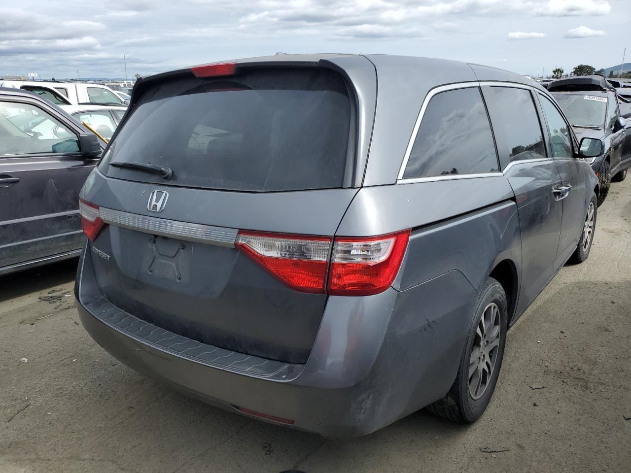 Photo 2 VIN: 5FNRL5H61CB103017 - HONDA ODYSSEY 