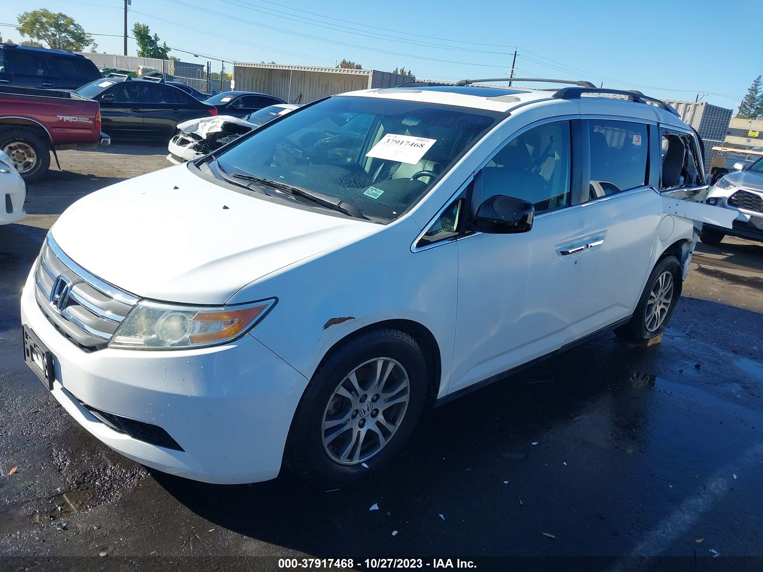 Photo 1 VIN: 5FNRL5H61CB146465 - HONDA ODYSSEY 