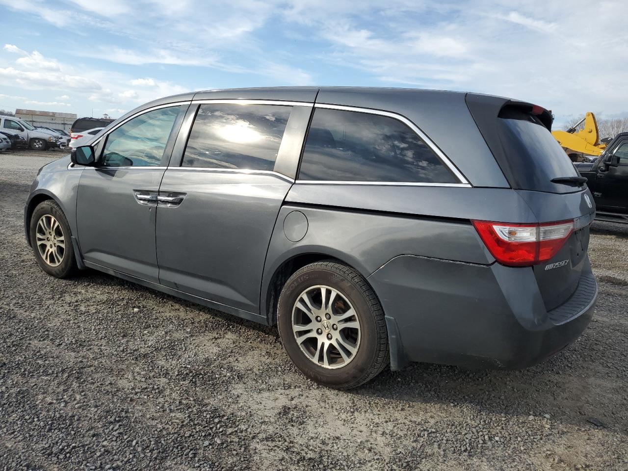 Photo 1 VIN: 5FNRL5H61DB053057 - HONDA ODYSSEY 