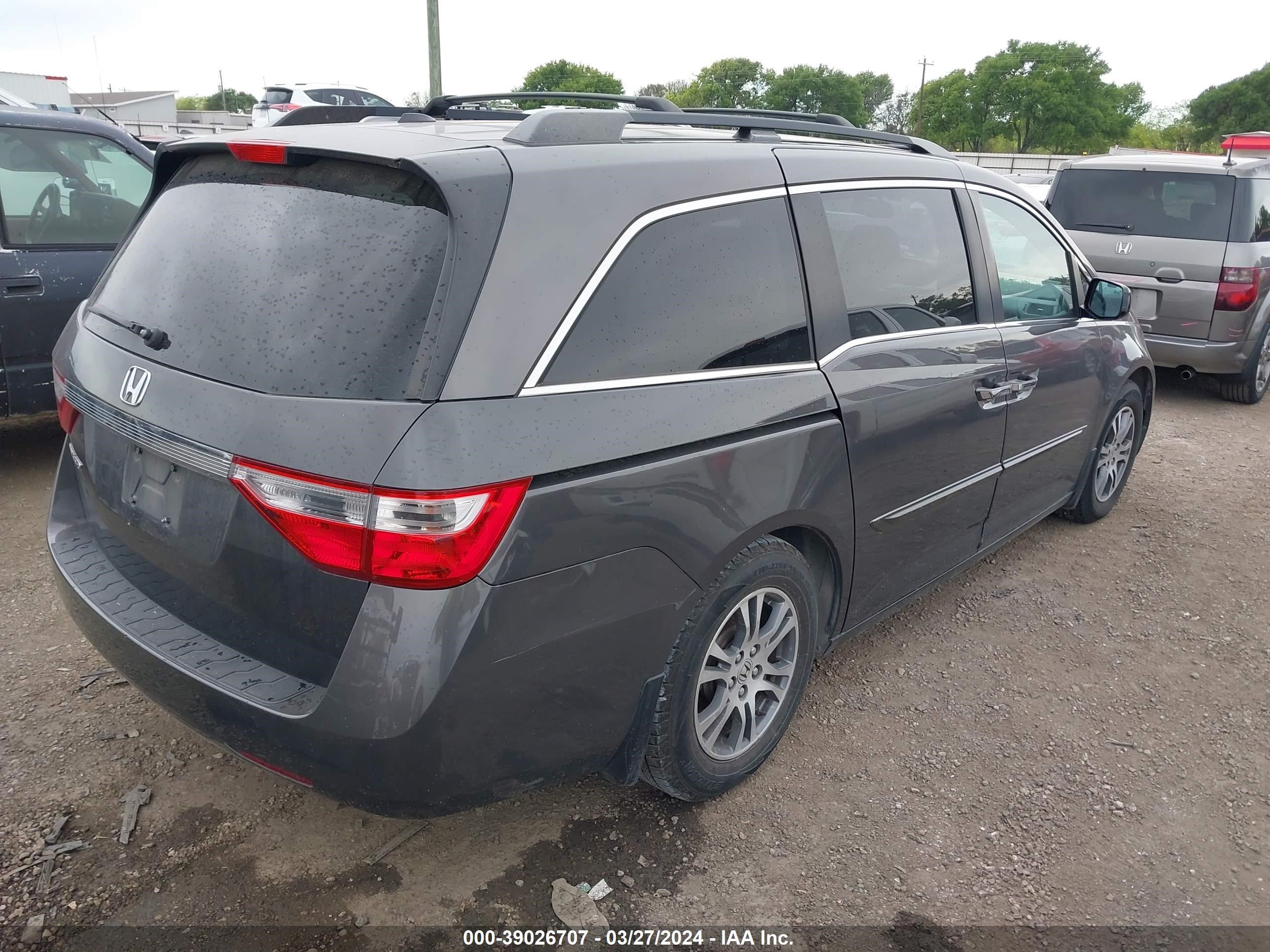 Photo 3 VIN: 5FNRL5H61DB072577 - HONDA ODYSSEY 