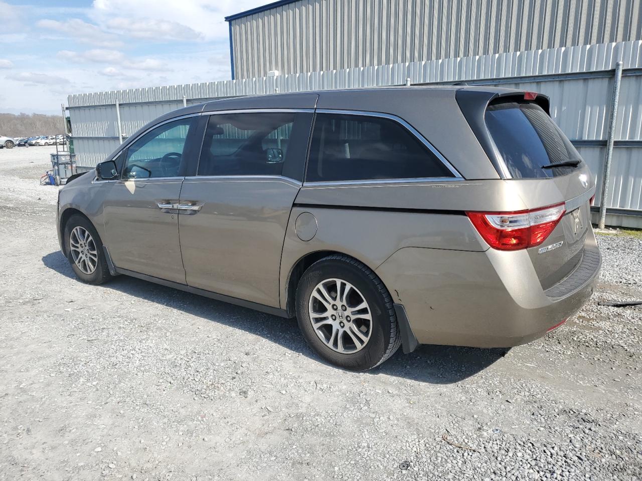 Photo 1 VIN: 5FNRL5H61DB075169 - HONDA ODYSSEY 