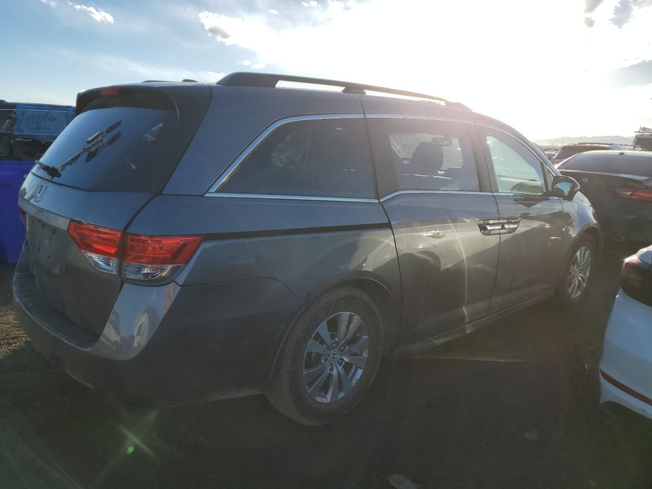 Photo 2 VIN: 5FNRL5H61EB052007 - HONDA ODYSSEY 