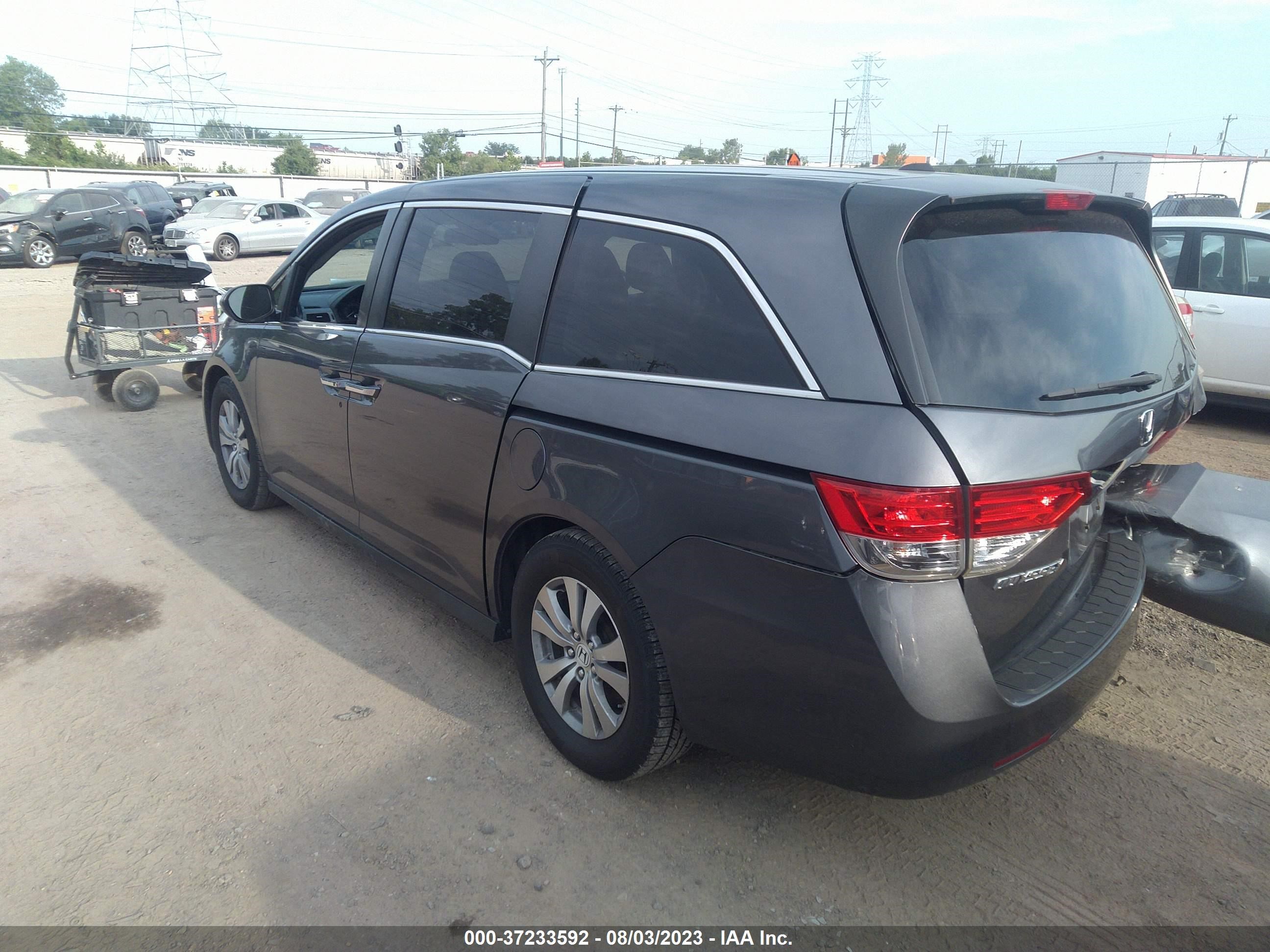 Photo 2 VIN: 5FNRL5H61FB028128 - HONDA ODYSSEY 