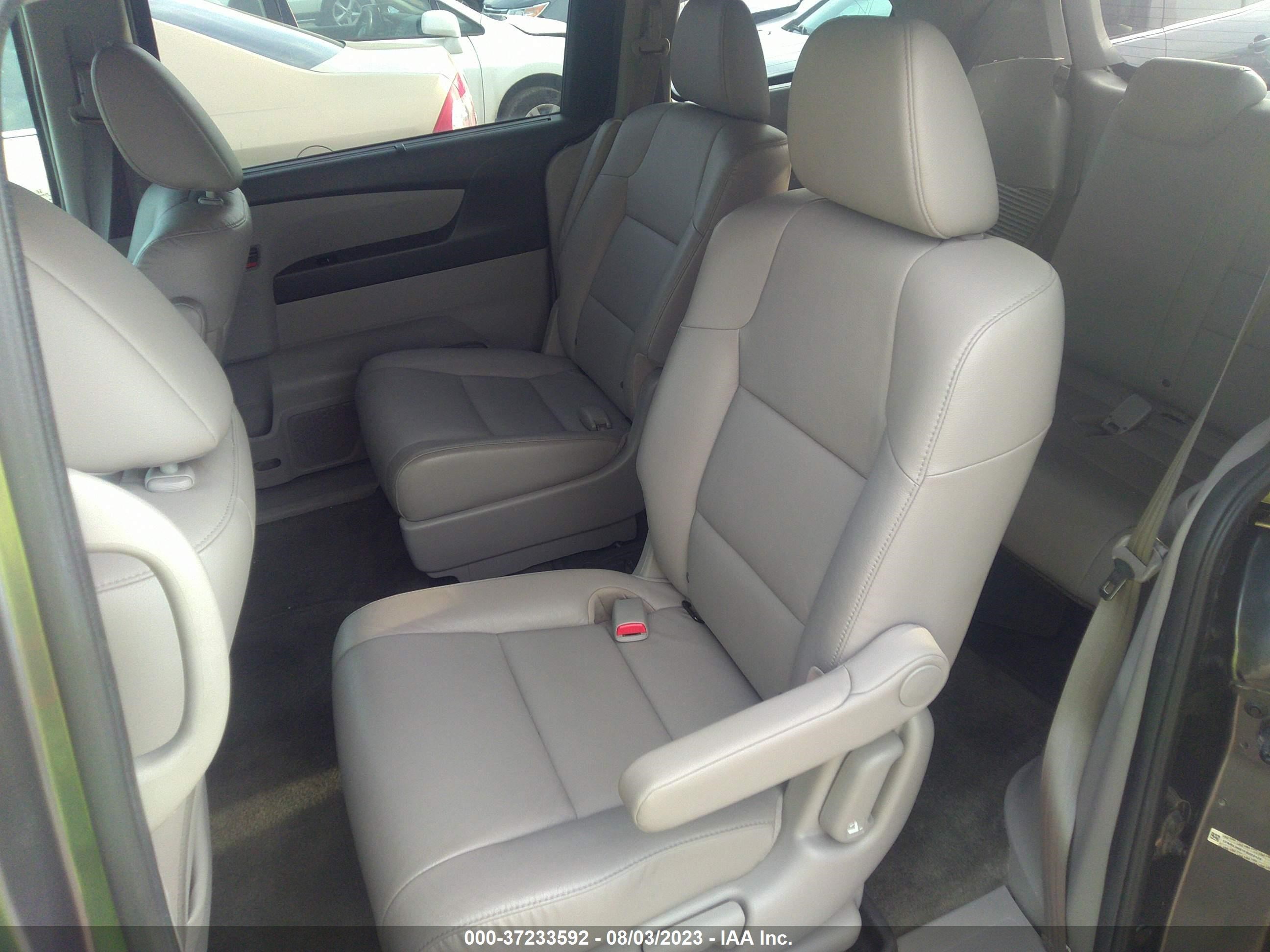 Photo 7 VIN: 5FNRL5H61FB028128 - HONDA ODYSSEY 