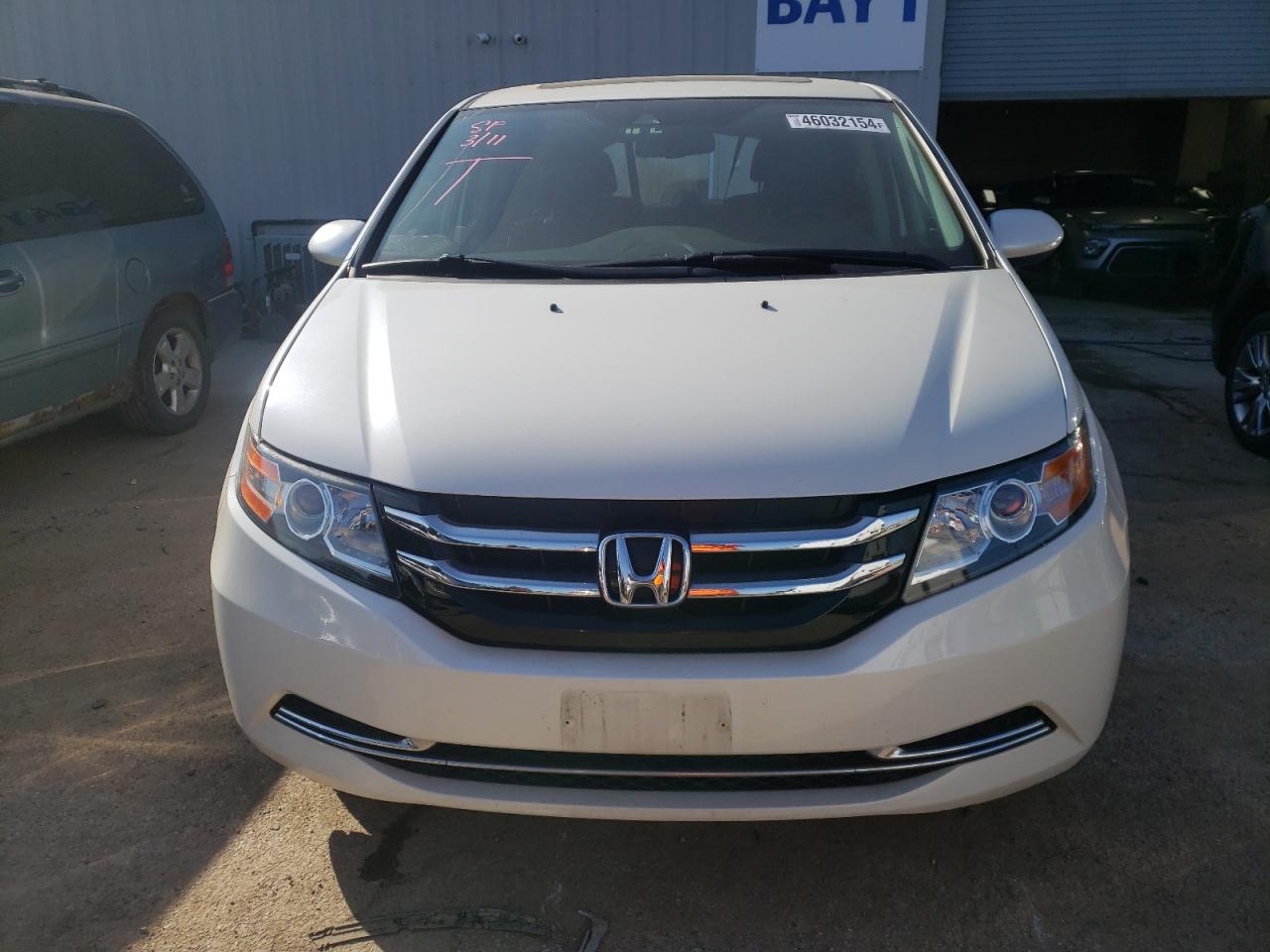 Photo 4 VIN: 5FNRL5H61GB011931 - HONDA ODYSSEY 