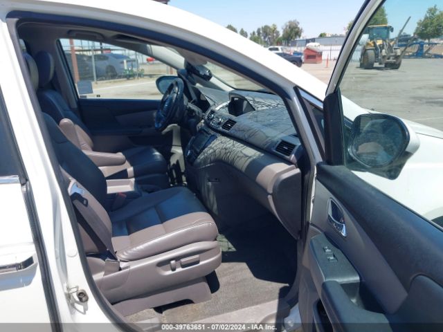 Photo 4 VIN: 5FNRL5H61GB127789 - HONDA ODYSSEY 