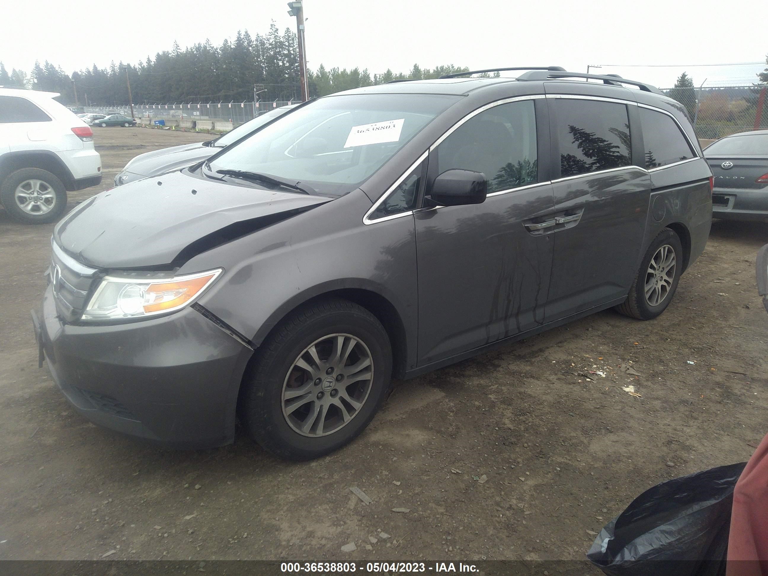 Photo 1 VIN: 5FNRL5H62BB022901 - HONDA ODYSSEY 