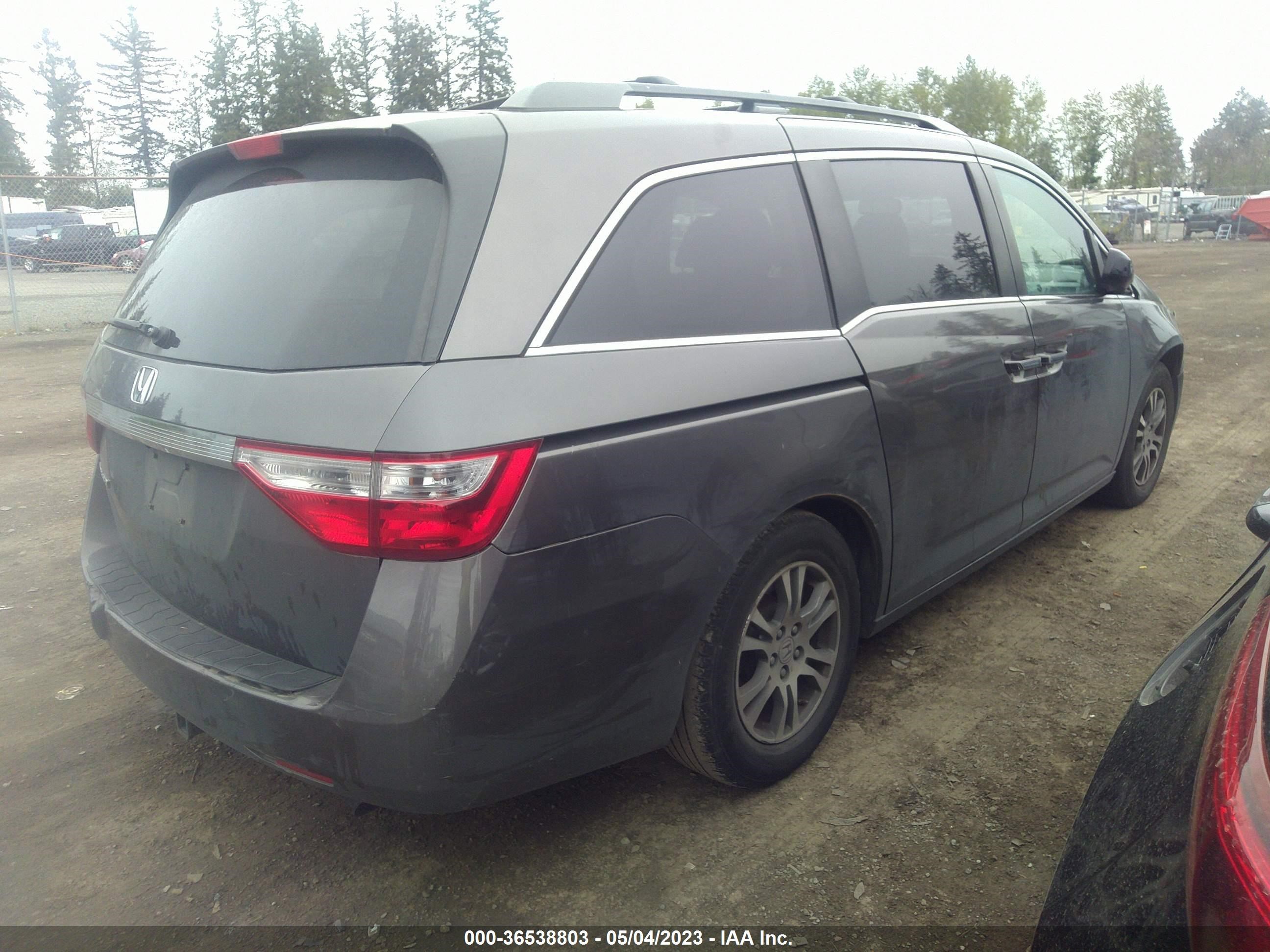 Photo 3 VIN: 5FNRL5H62BB022901 - HONDA ODYSSEY 