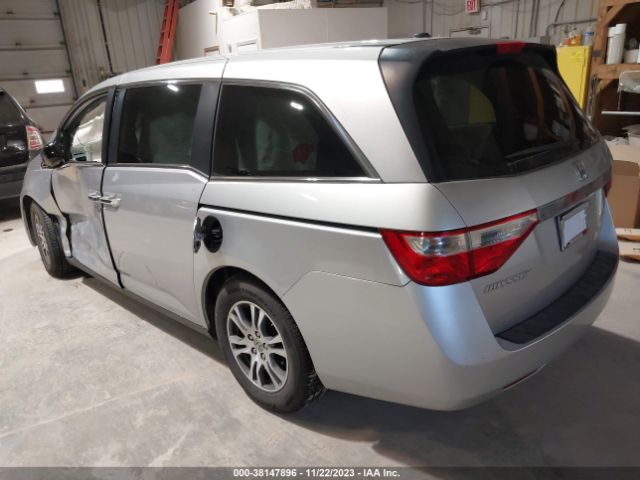 Photo 2 VIN: 5FNRL5H62BB033669 - HONDA ODYSSEY 