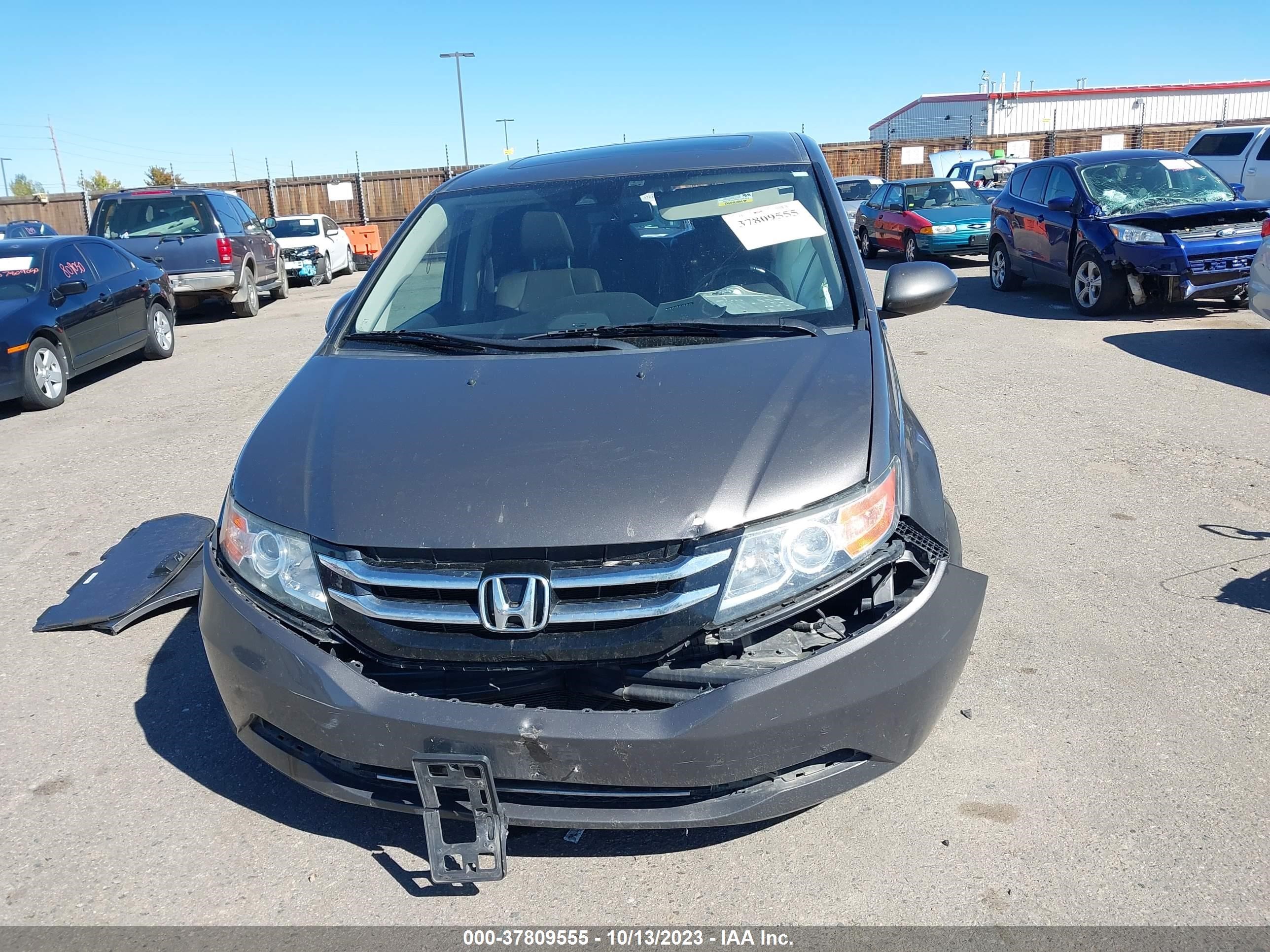 Photo 10 VIN: 5FNRL5H62EB040433 - HONDA ODYSSEY 