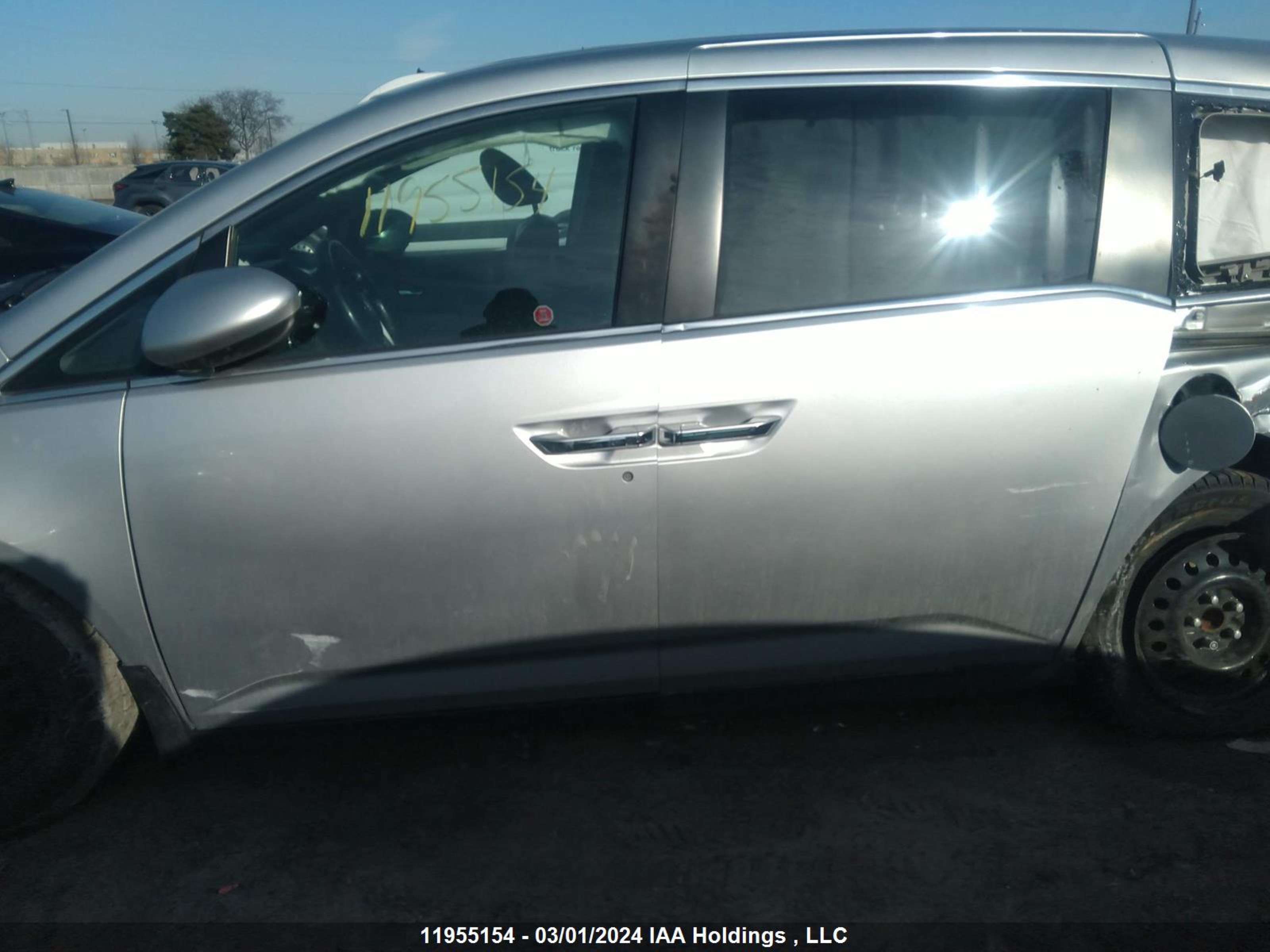 Photo 13 VIN: 5FNRL5H62FB504161 - HONDA ODYSSEY 