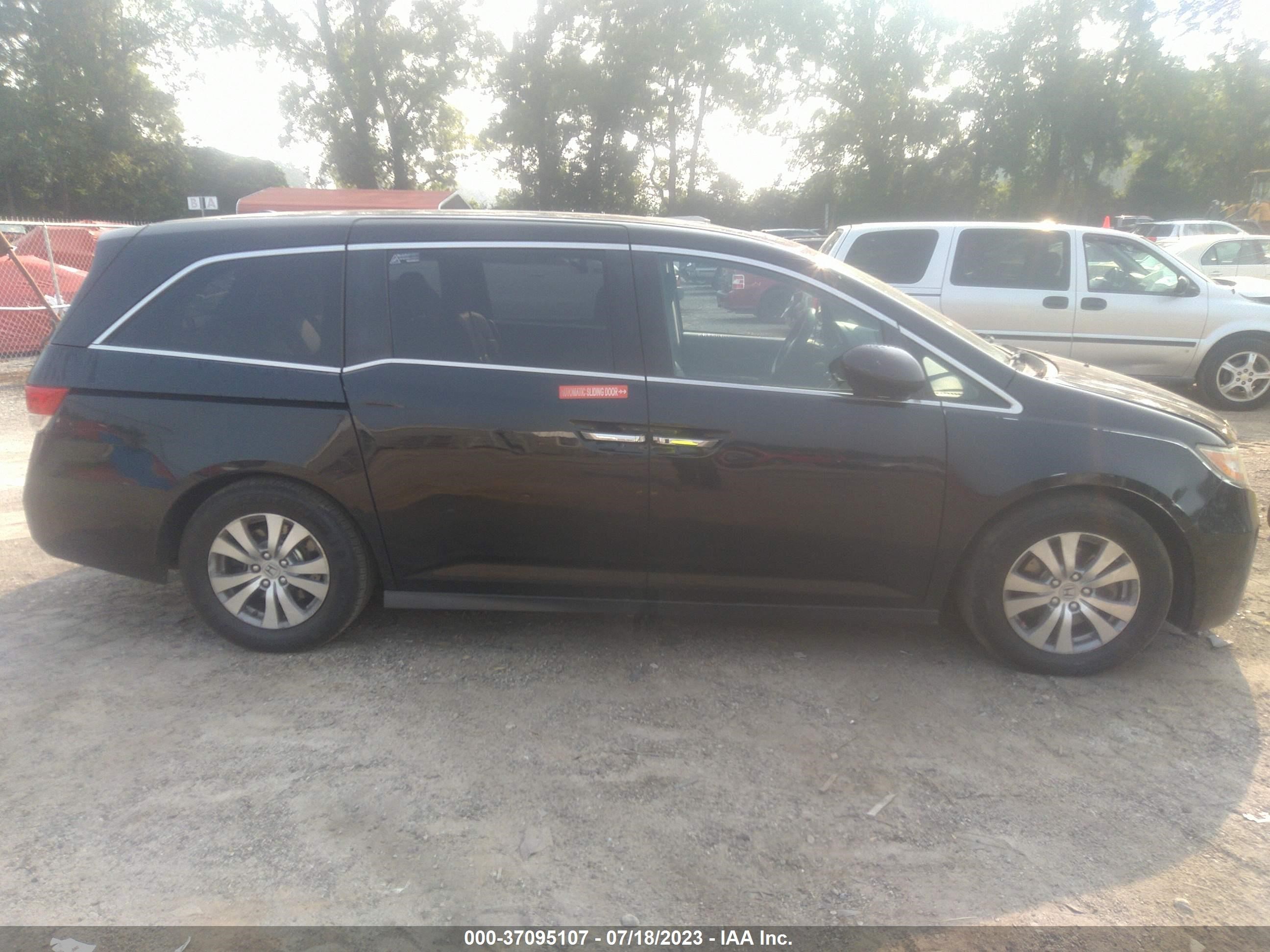 Photo 12 VIN: 5FNRL5H62GB003952 - HONDA ODYSSEY 