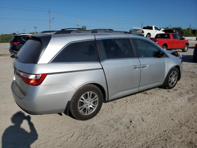 Photo 2 VIN: 5FNRL5H63BB024513 - HONDA ODYSSEY EX 