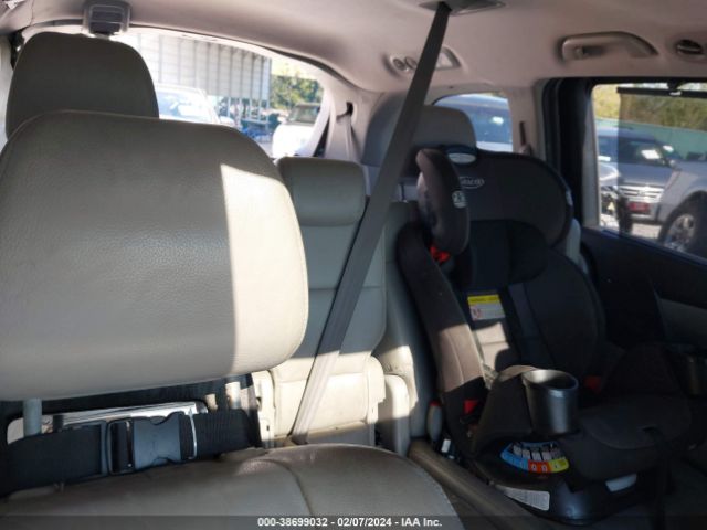 Photo 7 VIN: 5FNRL5H63BB027766 - HONDA ODYSSEY 