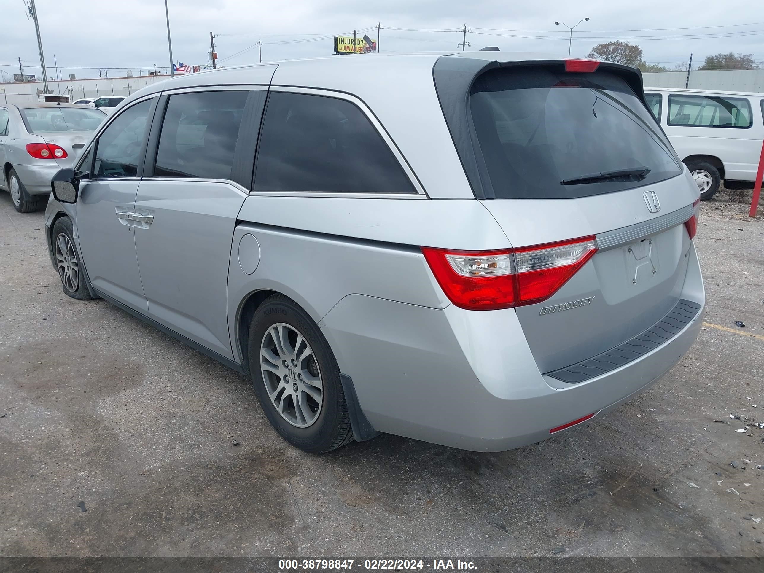 Photo 2 VIN: 5FNRL5H63CB033164 - HONDA ODYSSEY 