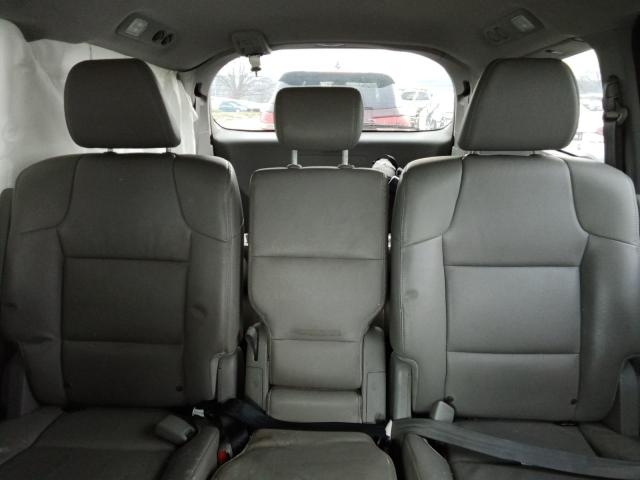 Photo 9 VIN: 5FNRL5H63EB062022 - HONDA ODYSSEY EX 