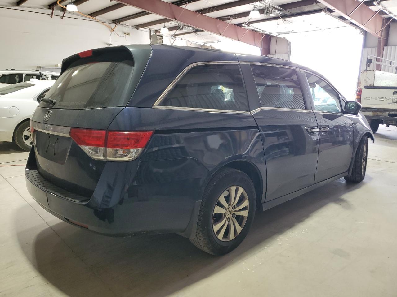 Photo 2 VIN: 5FNRL5H63FB048395 - HONDA ODYSSEY EX 