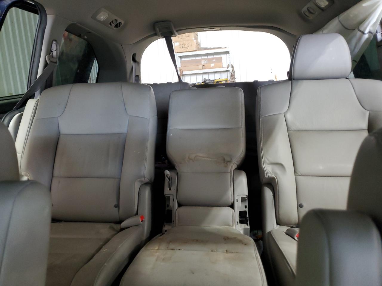 Photo 9 VIN: 5FNRL5H63FB048395 - HONDA ODYSSEY EX 