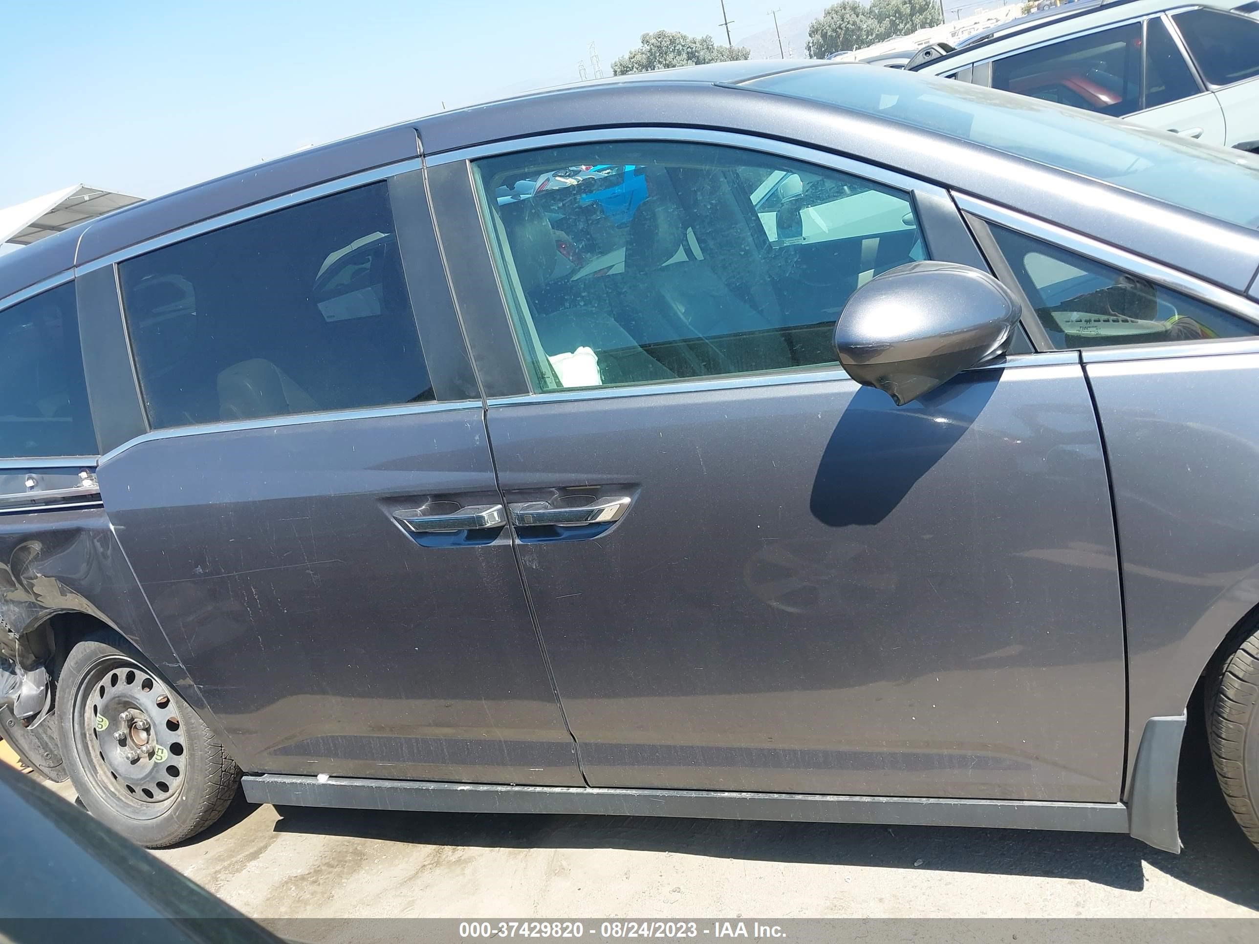 Photo 13 VIN: 5FNRL5H63GB147350 - HONDA ODYSSEY 