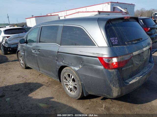 Photo 2 VIN: 5FNRL5H64BB043720 - HONDA ODYSSEY 