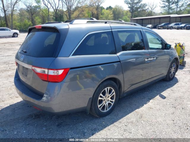 Photo 3 VIN: 5FNRL5H64BB093372 - HONDA ODYSSEY 