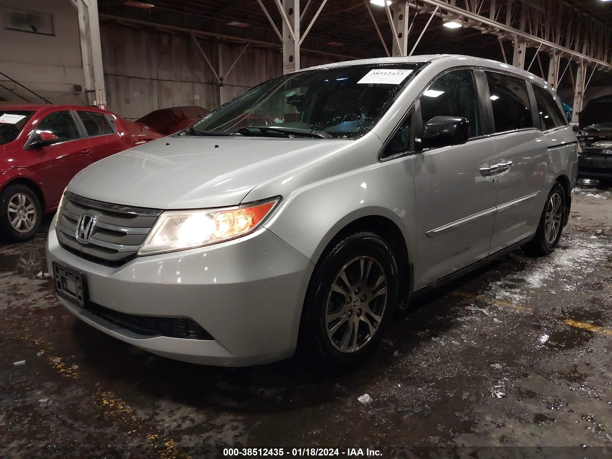 Photo 1 VIN: 5FNRL5H64DB016472 - HONDA ODYSSEY 