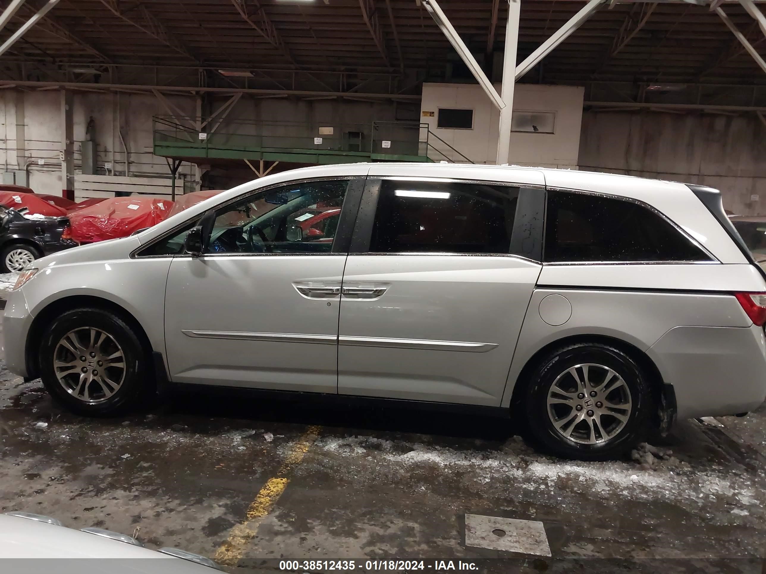 Photo 13 VIN: 5FNRL5H64DB016472 - HONDA ODYSSEY 