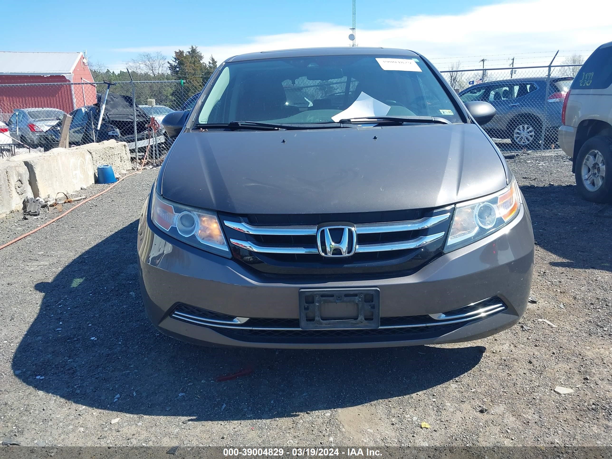 Photo 11 VIN: 5FNRL5H64EB053068 - HONDA ODYSSEY 