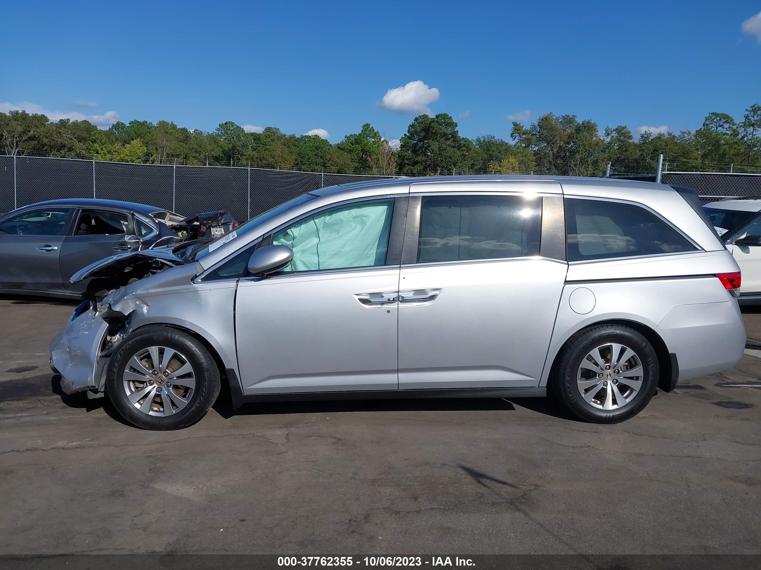 Photo 13 VIN: 5FNRL5H64EB075202 - HONDA ODYSSEY 